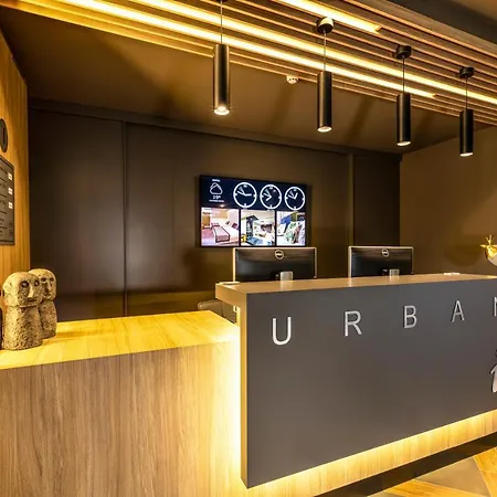 Urban بلوفديف