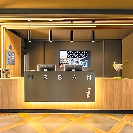 Отель Urban